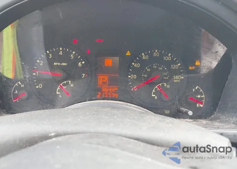 2010 Infiniti Qx56 z USA, uszkodzony, nr VIN 5N3ZA0NF8AN902081